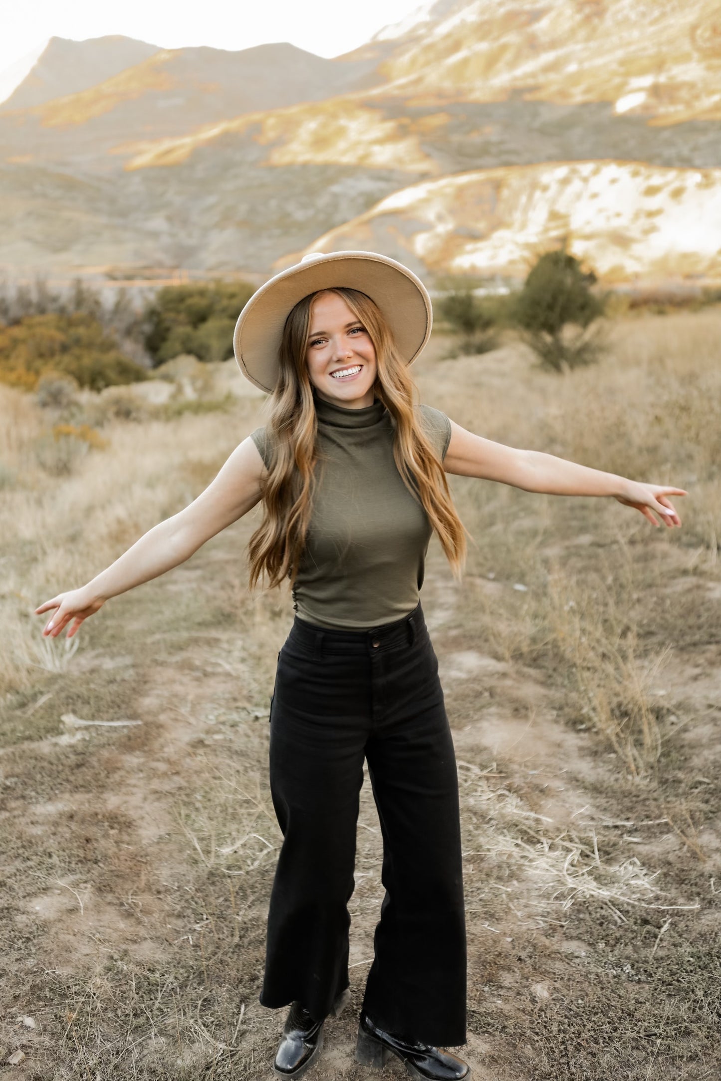 Olivia Top - Olive