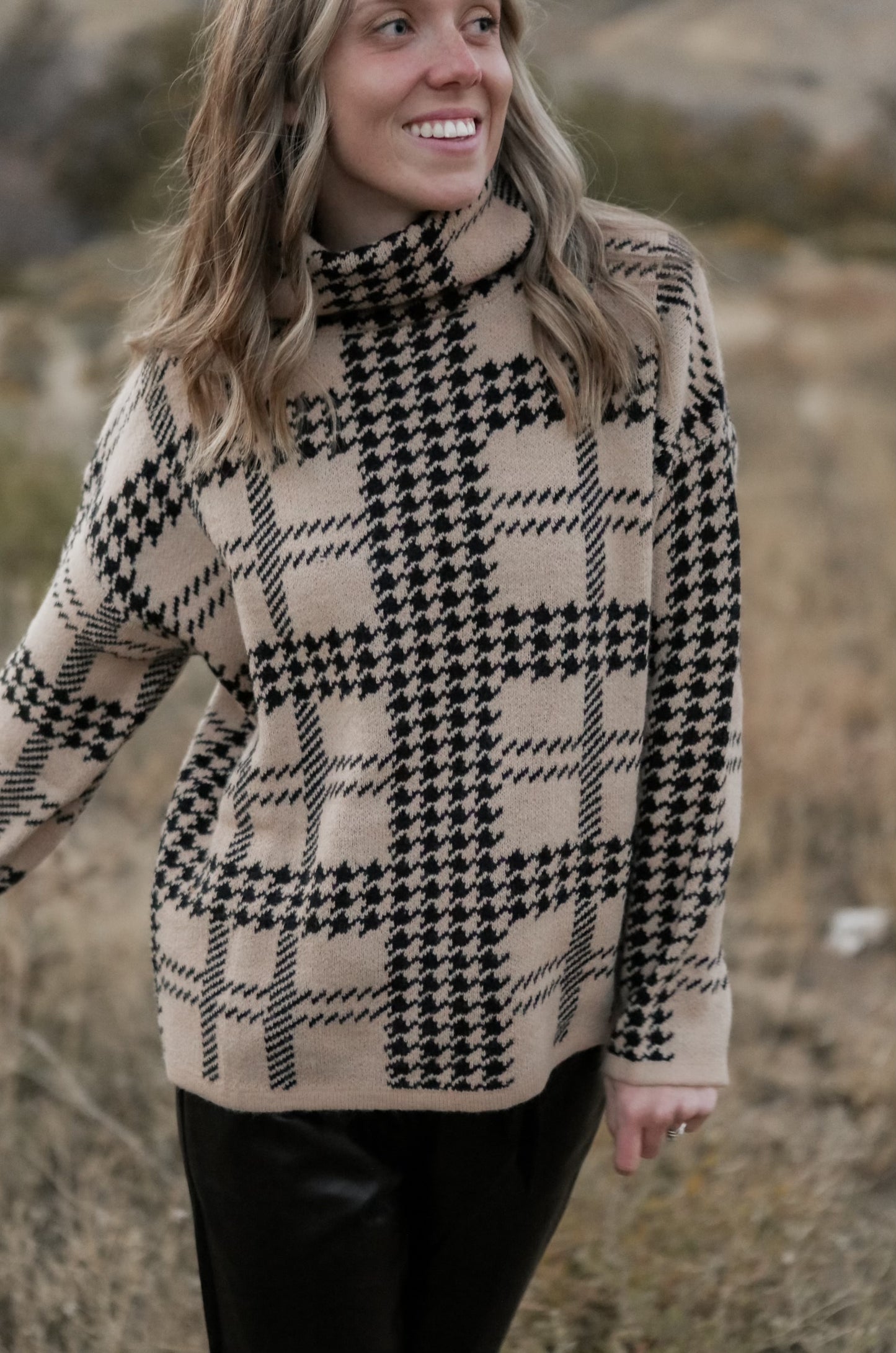 Jamie Grid Sweater - Black/Taupe